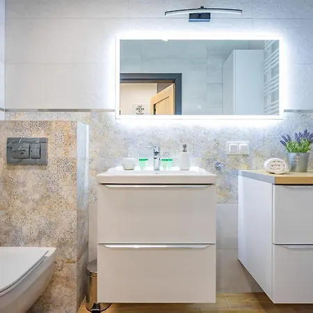 Komfortowy Relaks 2, Ogrody Pieniawskie, Myweek Appartamento Polanica-Zdrój